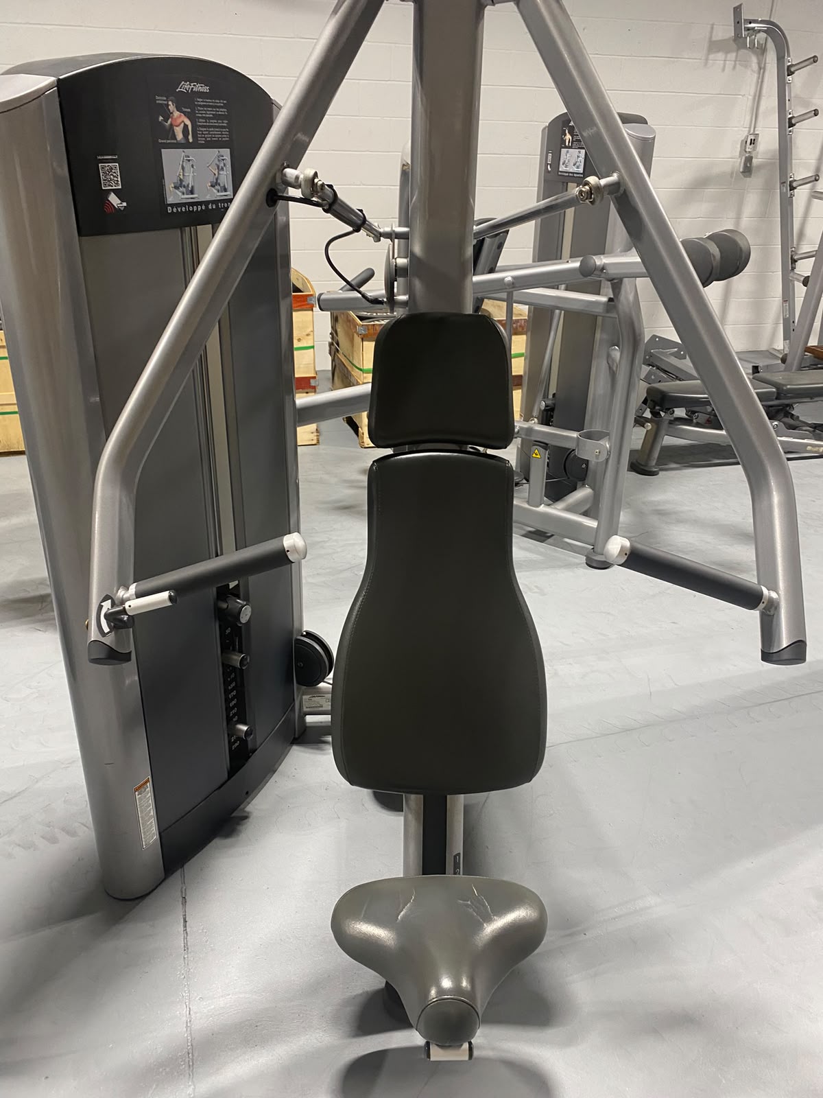 Life Fitness Chest Press - Gym Trader