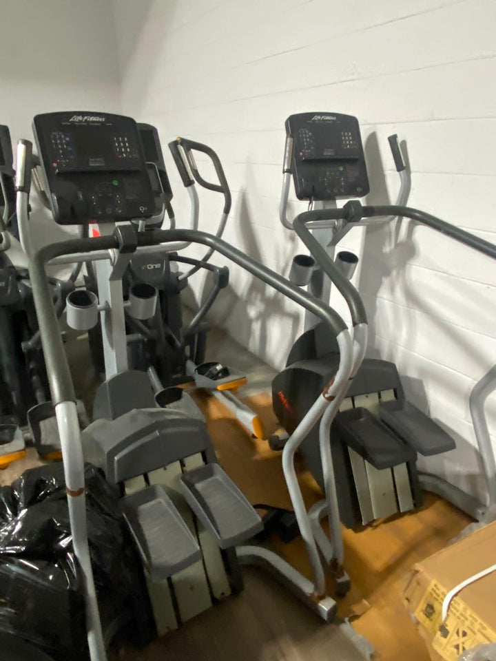 Life Fitness Elliptical - Gym Trader