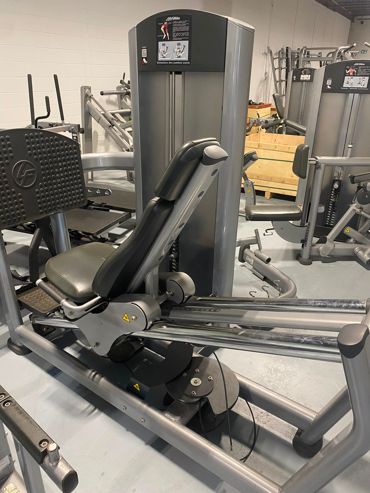 Life Fitness Selectorized Leg Press - Gym Trader
