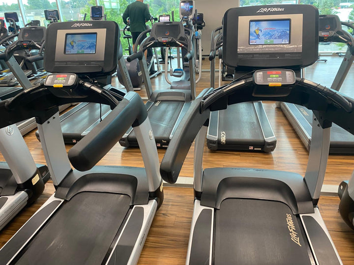 Life Fitness Treadmill - Gym Trader