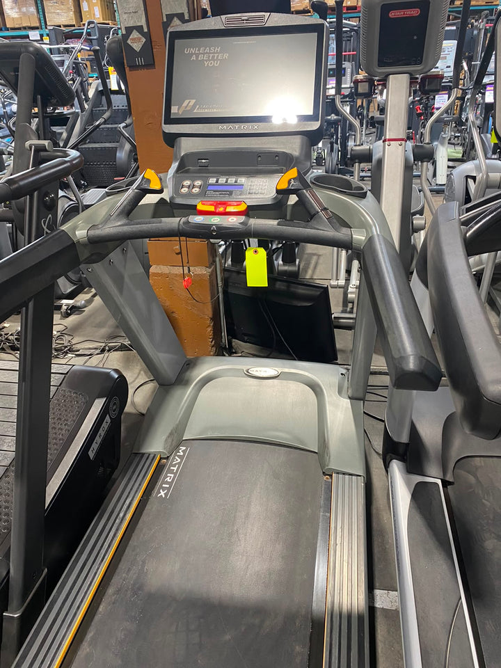 Matrix Treadmill - Gym Trader